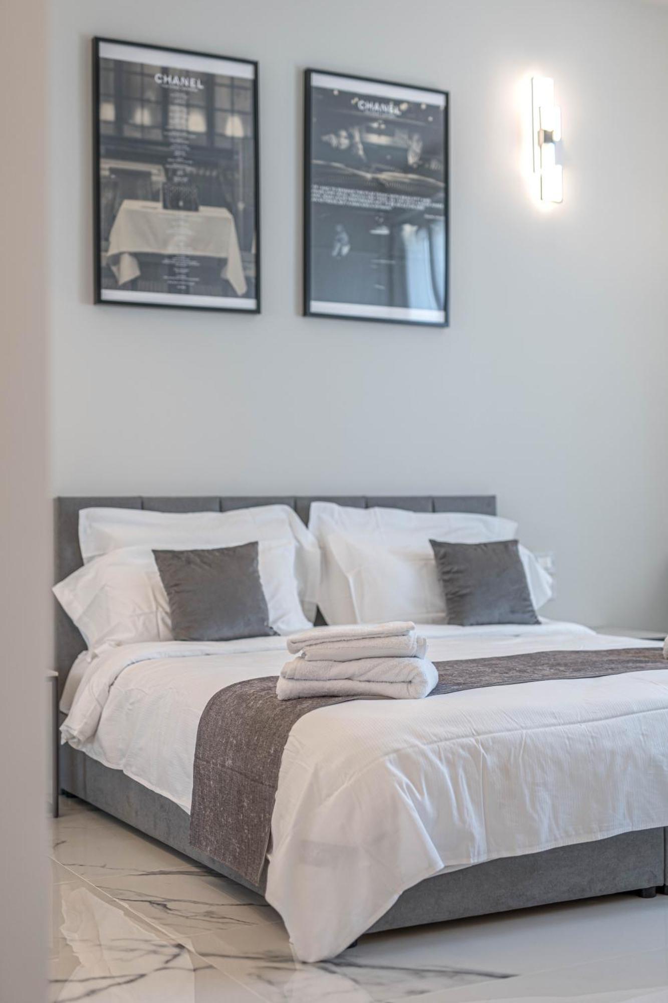 Moscova Luxury New Suite Милан Экстерьер фото