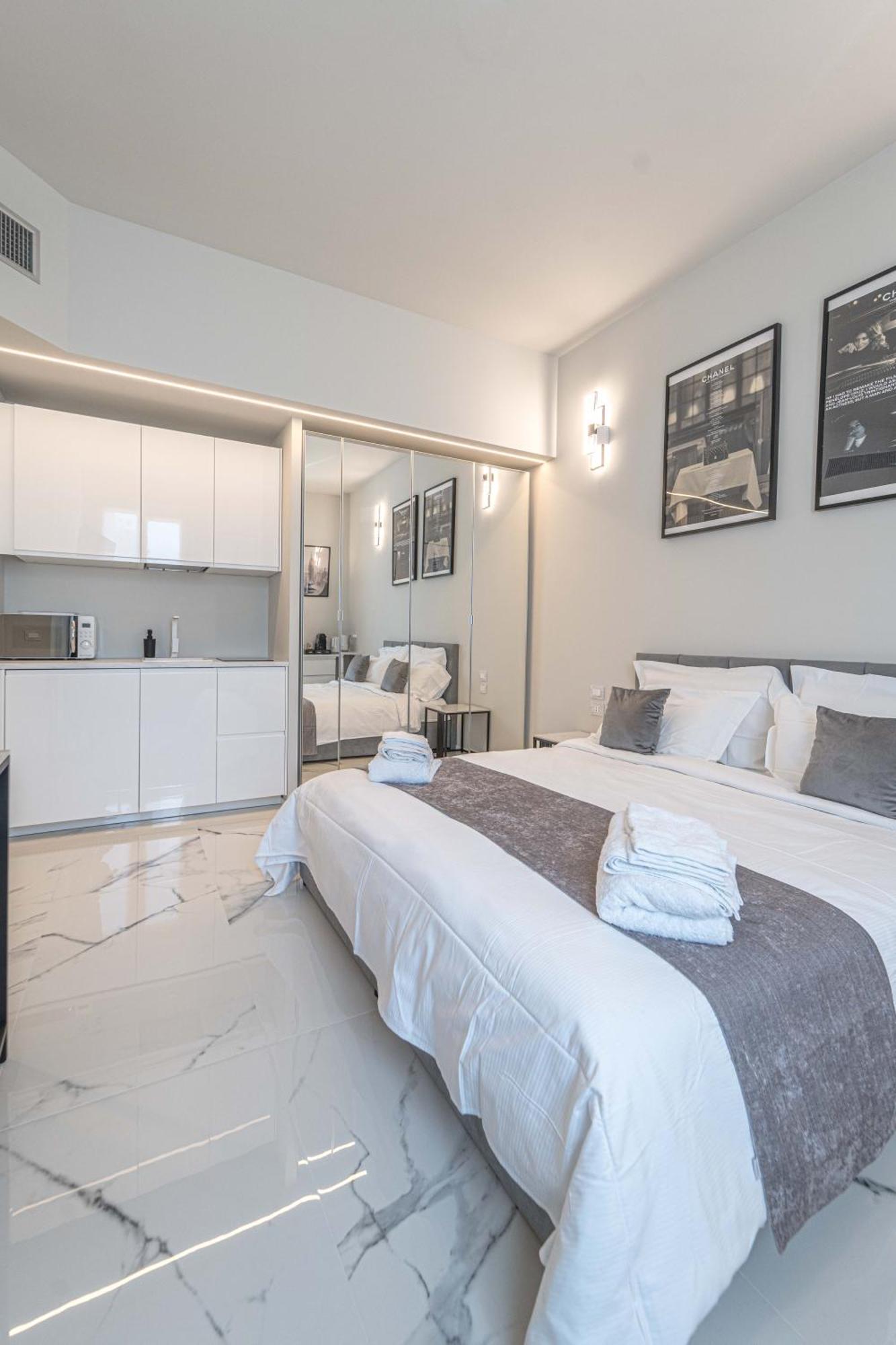 Moscova Luxury New Suite Милан Экстерьер фото