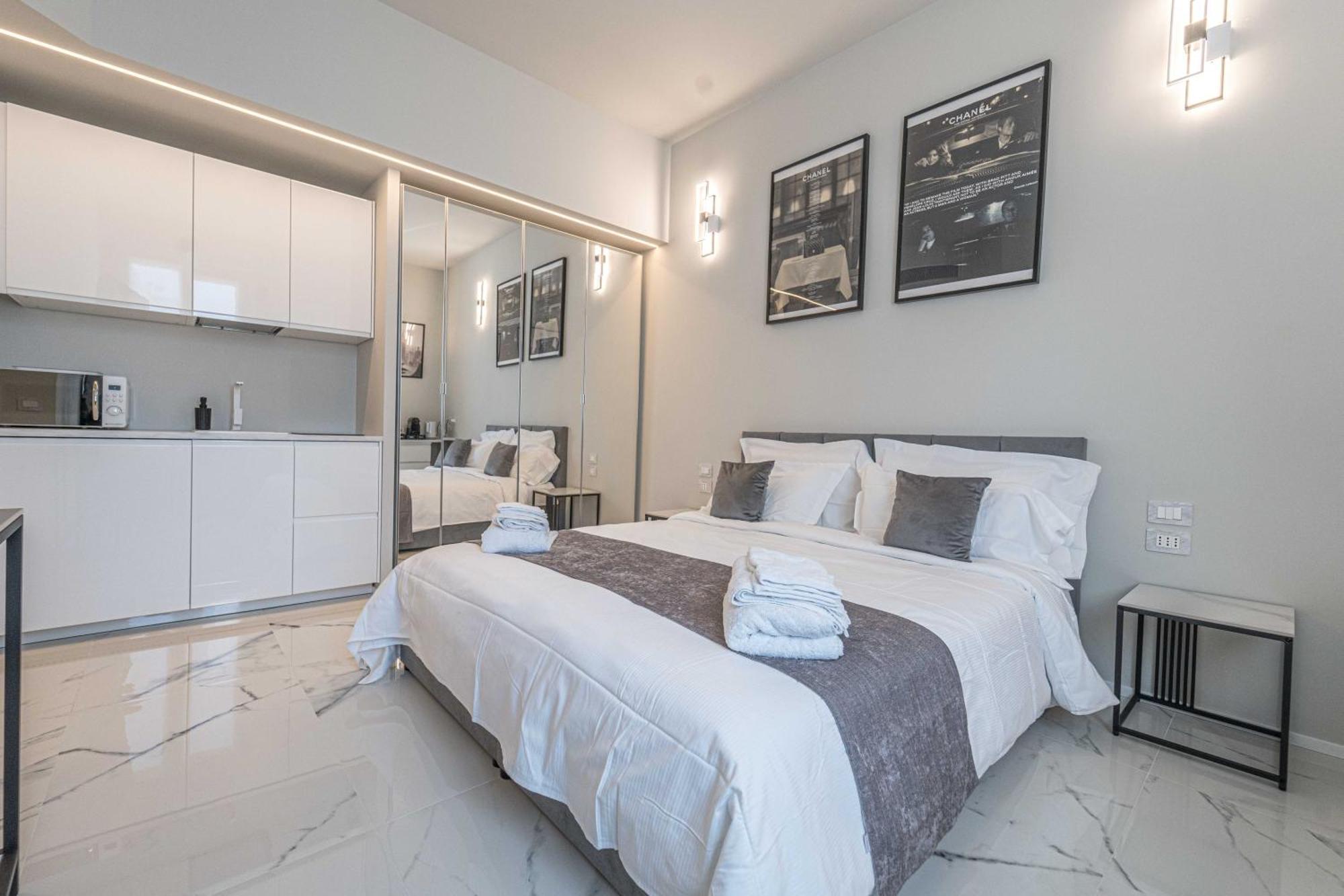 Moscova Luxury New Suite Милан Экстерьер фото