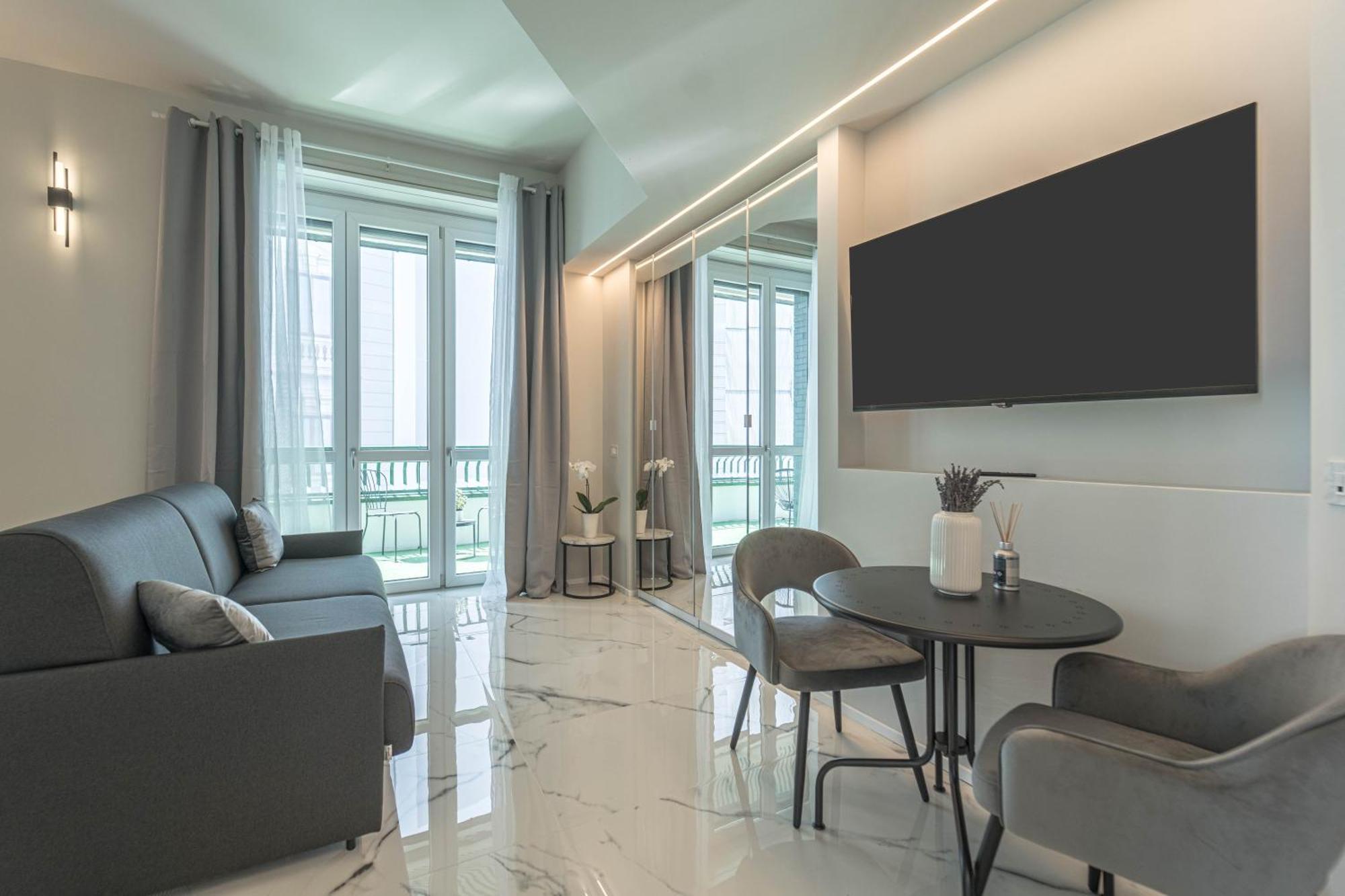 Moscova Luxury New Suite Милан Экстерьер фото