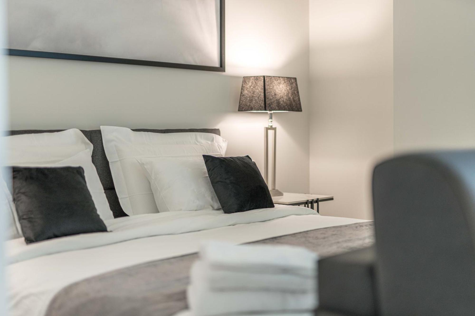 Moscova Luxury New Suite Милан Экстерьер фото